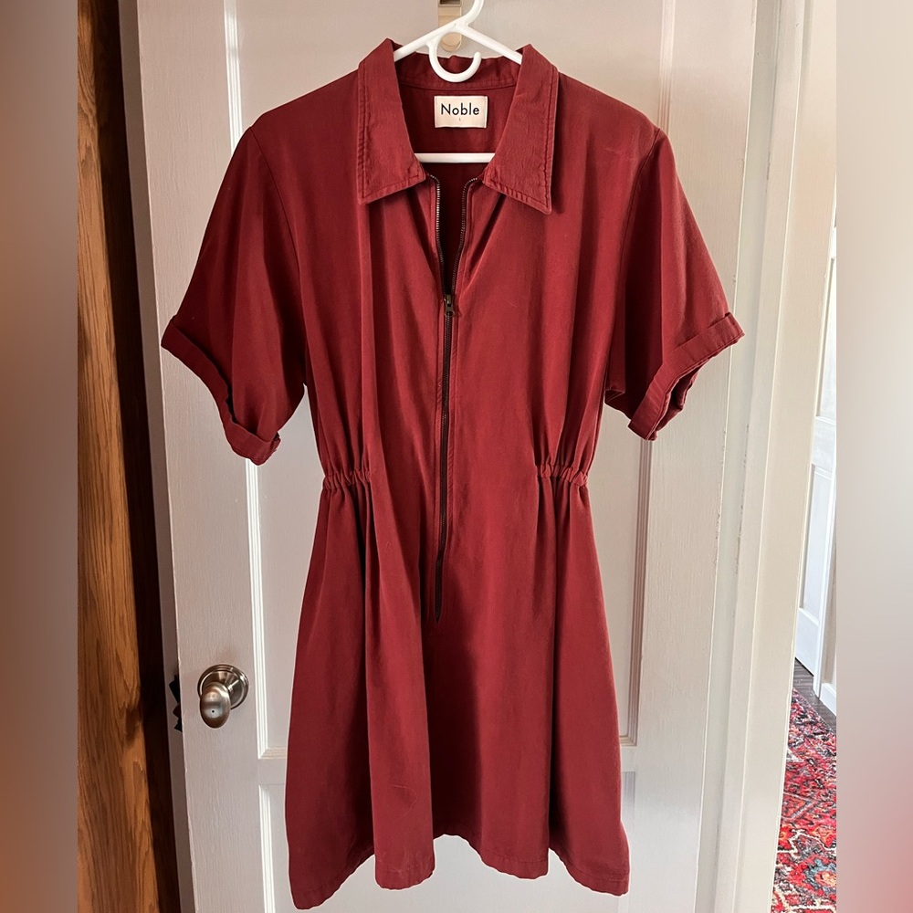 NEVER WORN Noble Utility Dress - Bordeaux
